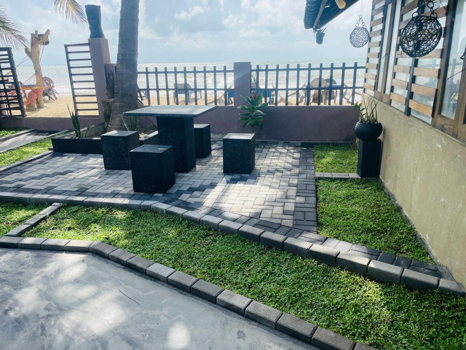 Winston Sea Front Villa Νεγκόμπο Εξωτερικό φωτογραφία